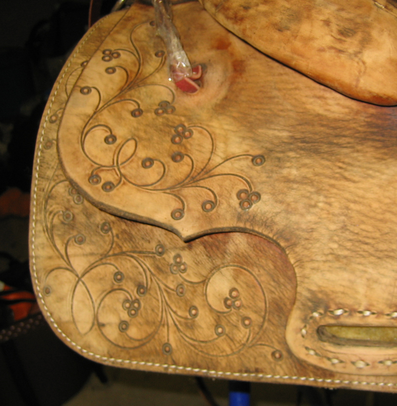 Stolen Western Saddle - Report sightings to the Kentucky State Police